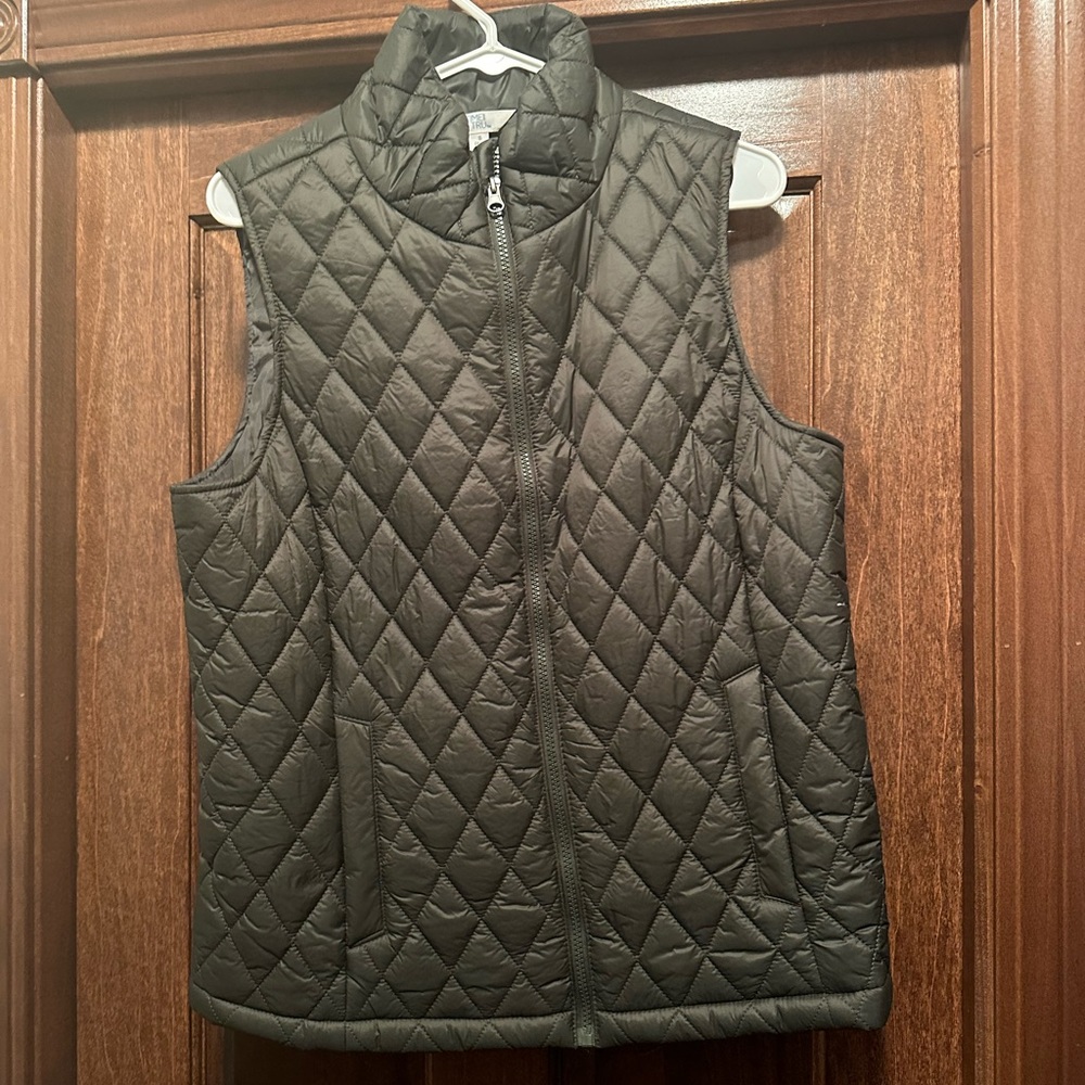 Time and tru puffer vest